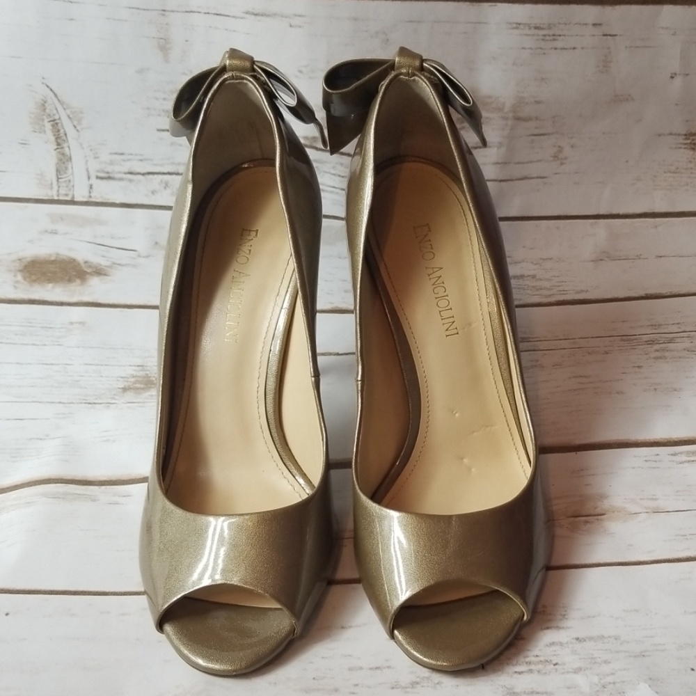 Metallic Pearl Gold Enzo Angiolini Heels